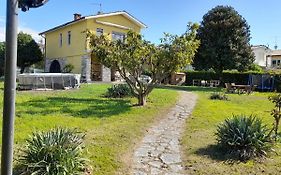 Villa La Magnolia - Private Beach Access, Garden, Views